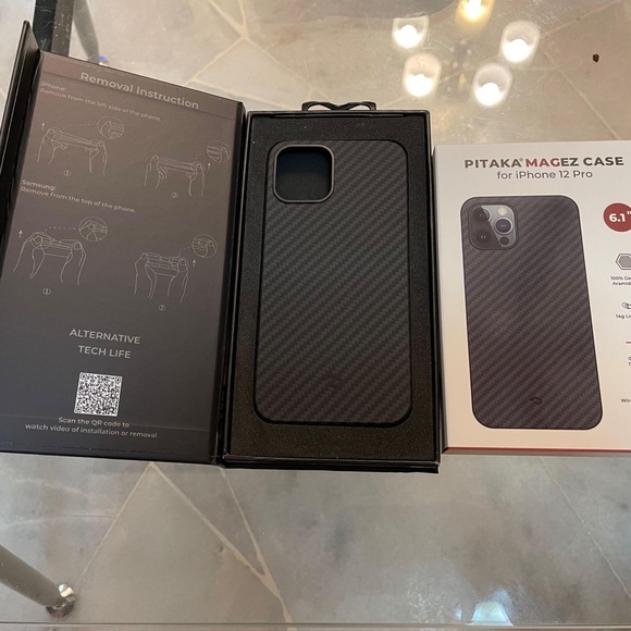 Iphone 12 pro case Pitaka. Bullet proof case and magSafe. - Picture 3 of 3
